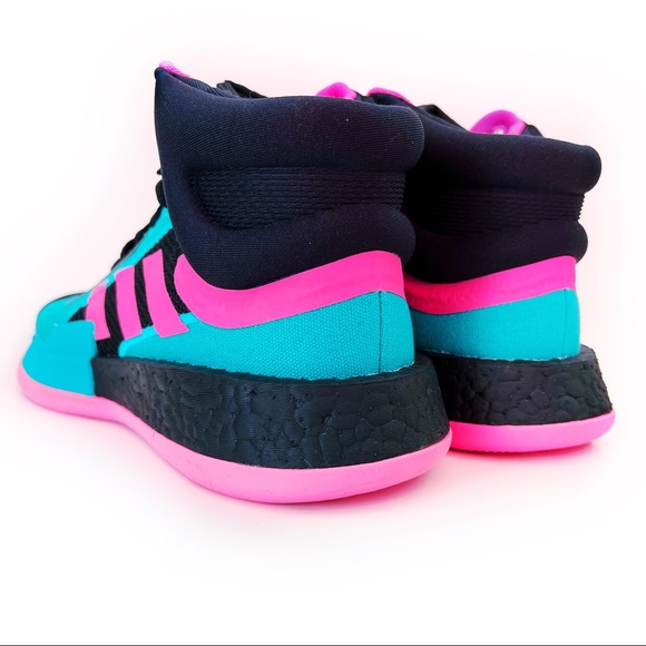 🆕 Adidas Marquee Boost Basketball Sneakers Shoes Size Mens 7.5 Womens 9 - Picture 2 of 9